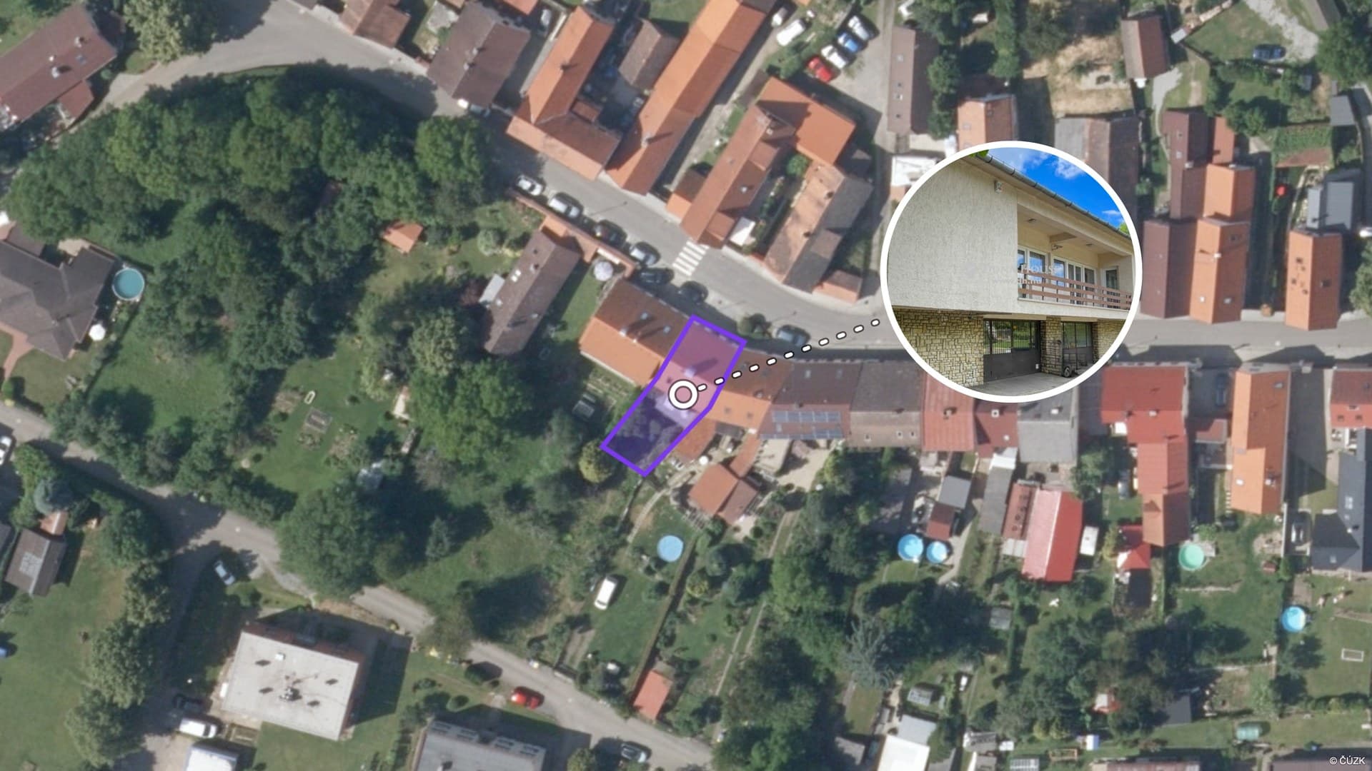Satelitní snímek s vyznačenou parcelou